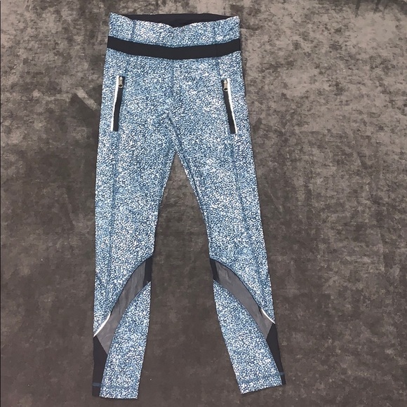 Lululemon leggings (2) - Picture 2 of 7